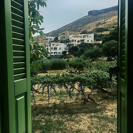 The House In The Port * Korissia (Kea)