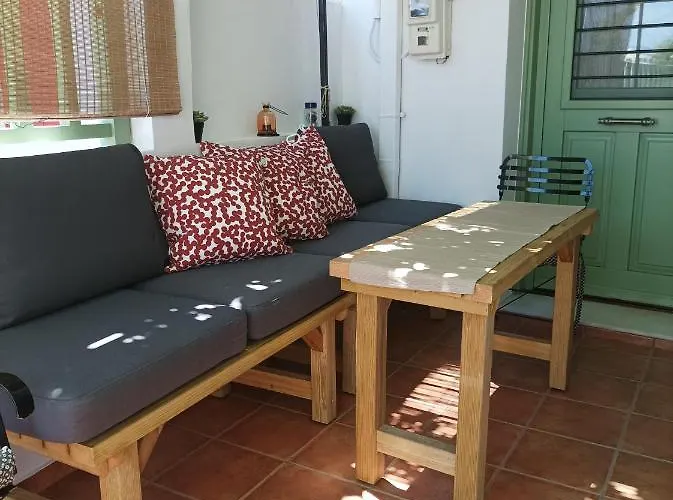 The House In The Port Ferienhaus