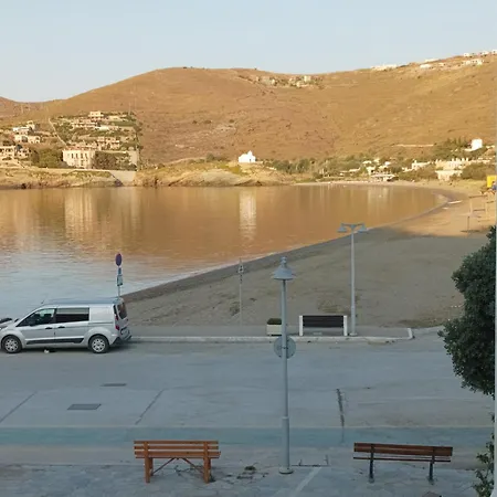 The House In The Port Semesterbostad *