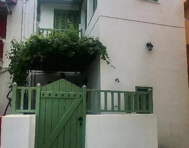 The House In The Port Semesterbostad