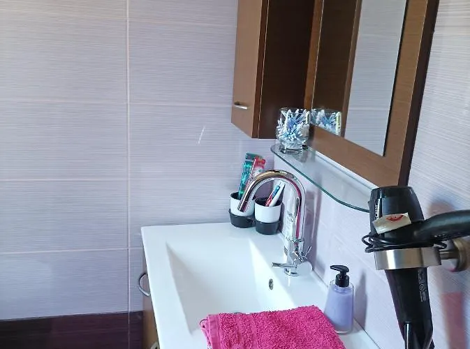 The House In The Port * Korissia (Kea)