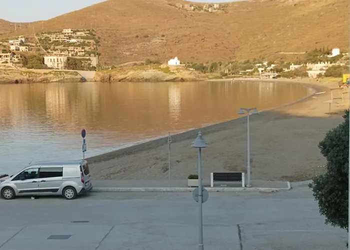 The House In The Port Semesterbostad *